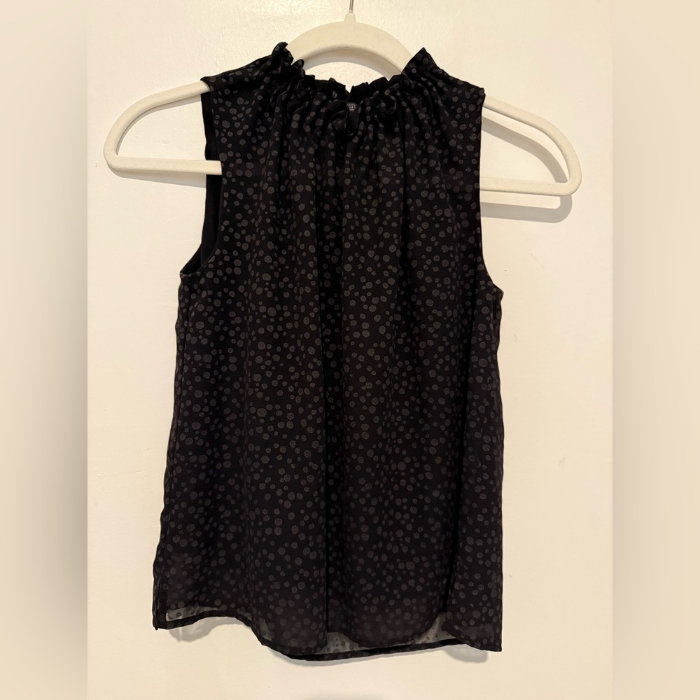 Ann Taylor Factory - Black sleeveless blouse